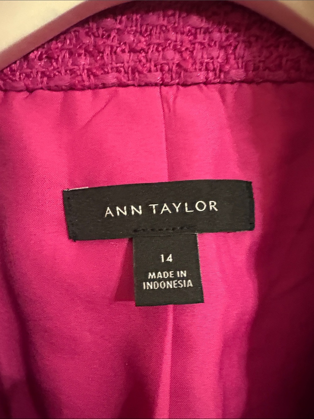 Ann Taylor Fuchsia Textured Single-Button Blazer - Picture 2 of 5